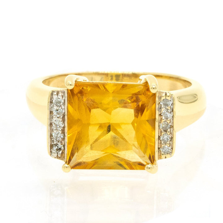 14KT Yellow Gold 4.10ctw Princess Cut Prong Set Citrine And Round Cut Diamond Ring - Giorgio Conti Jewelers